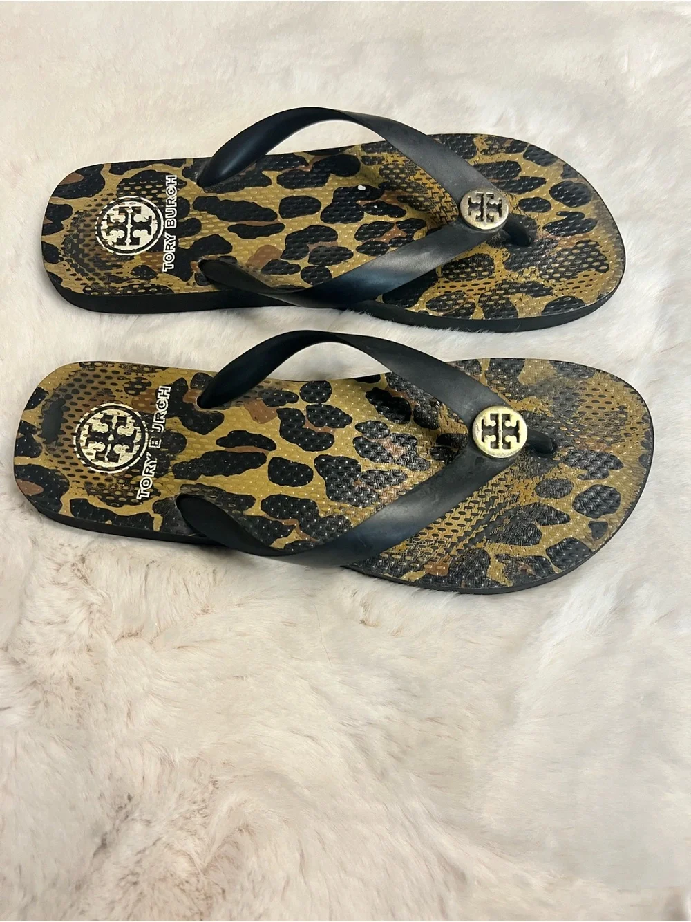 Tory Burch Thin Flip Flops Leopard print Thong Sandals Size 7